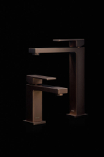 Смеситель для умывальника высокий Qubic Brushed Bronze