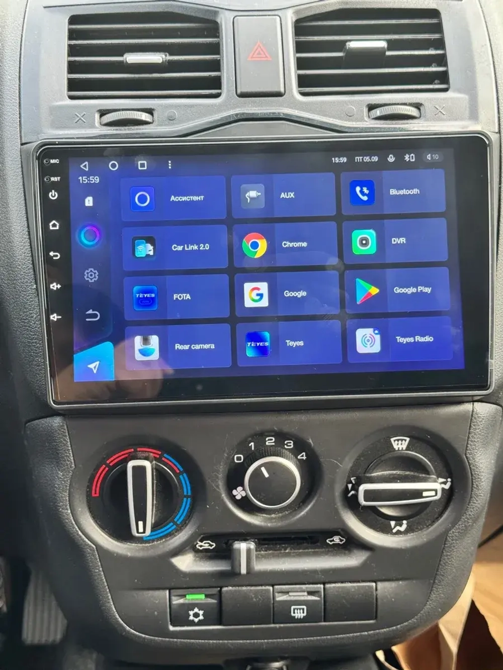 Магнитола для Lada Granta 2018+ - Teyes CC3 Android 10, ТОП процессор, 4/32 Гб, CarPlay, SIM-слот