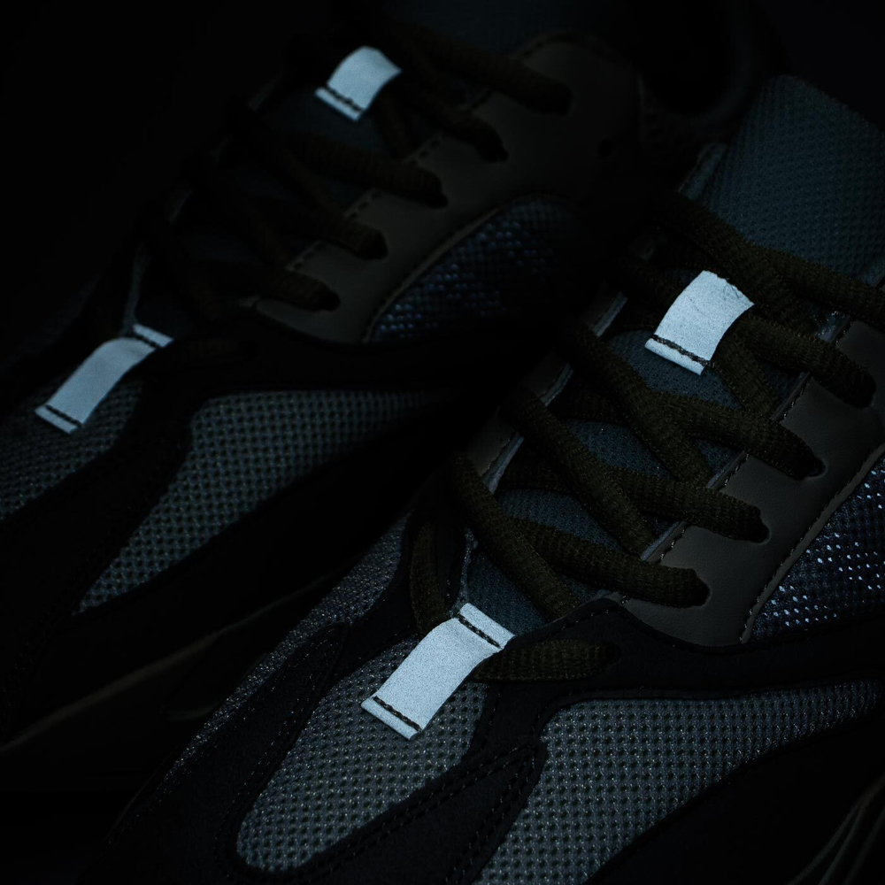 Кроссовки Adidas Yeezy Boost 700 v2 new Analog