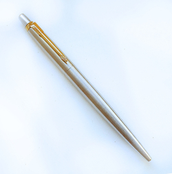 Набор "Ежедневник Герб РФ (из натуральной кожи со съемной обложкой) и ручка Parker" №3