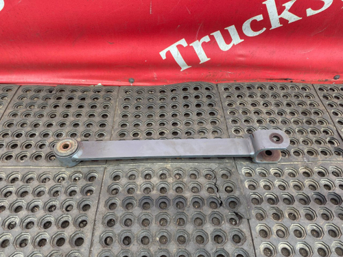 Стойка переднего стабилизатора 2018г