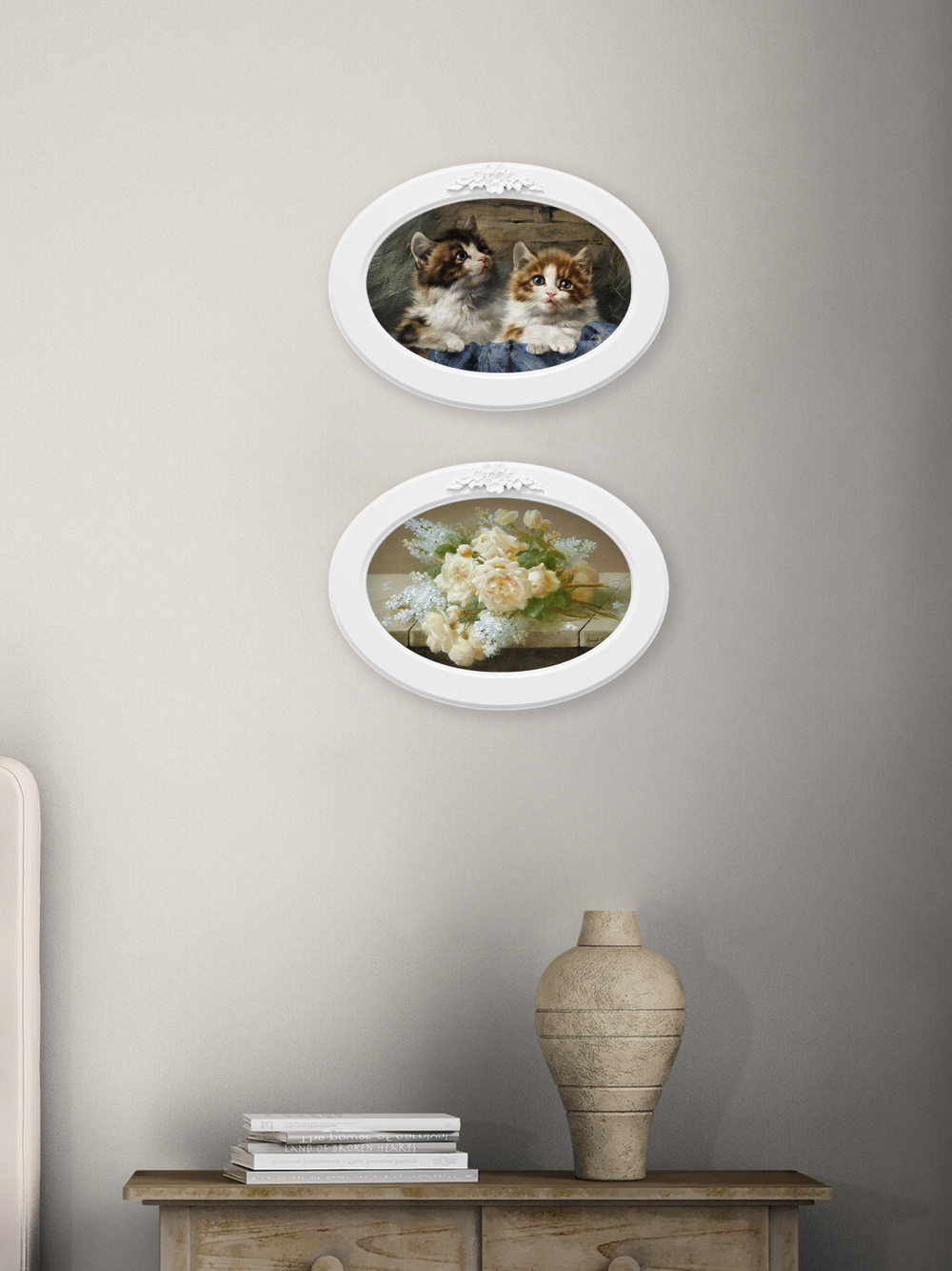 Декор для стены картина в овальной раме с лепниной 27*37 см