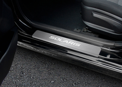 Накладки на пороги Rival для Hyundai Solaris II 2017-2020 2020-н.в., нерж. сталь, с надписью, 4 шт., NP.2312.3