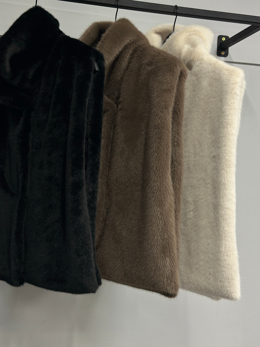 Жилет-манишка норка (светло-бежевый)