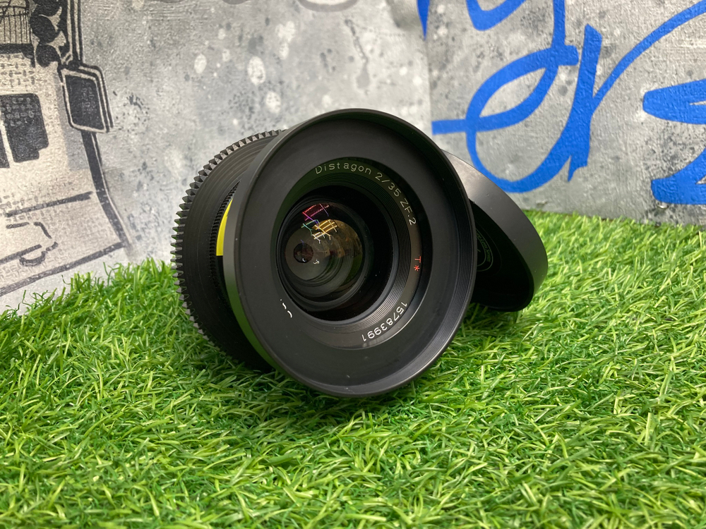 Carl Zeiss Distagon T* 2/35 ZF 2