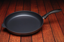 Сковорода Swiss Diamond SD6432C