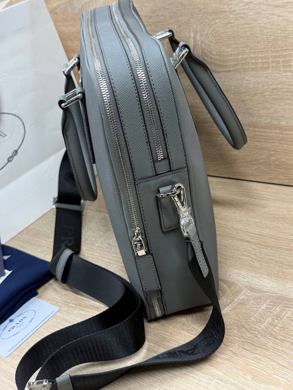 Портфель Prada