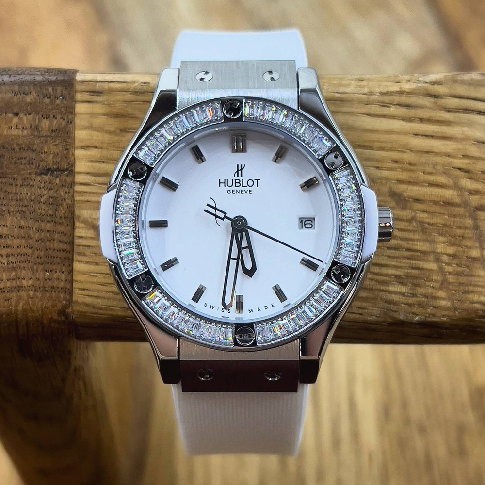 Часы Hublot