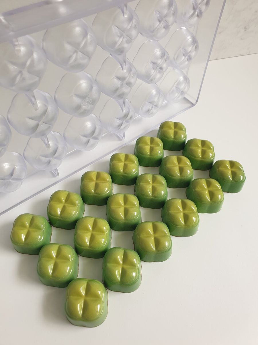 121 | Форма для шоколадных конфет (275*135 мм)