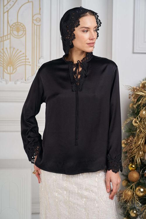 Блуза с капюшоном