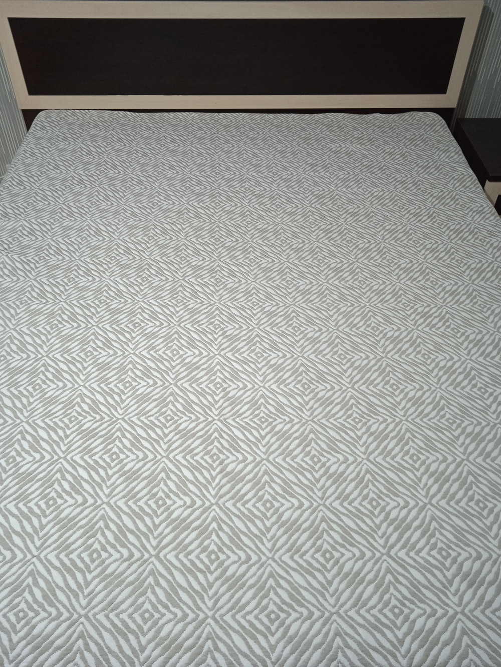 Покрывало жаккардовое двухстороннее Нежность 487-16 беж,белый 2.0 (180х200)