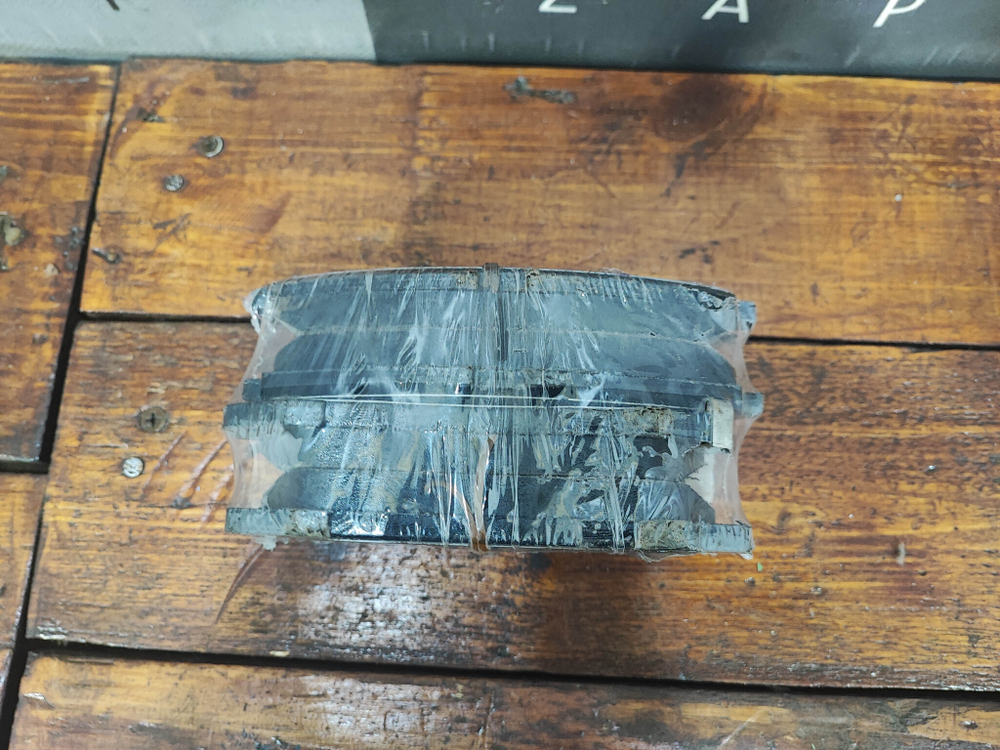 Колодки тормозные передние Kia Sportage 3 Новые ADG04278