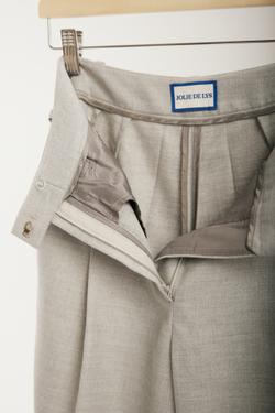 Брюки серые зауженные