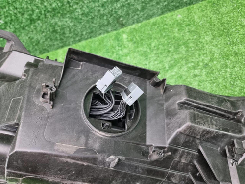 Фара левая Volvo XC60 2 (2017-2021) LED