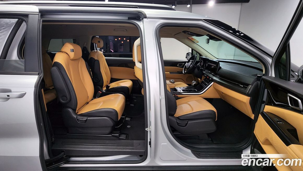 Kia Carnival (Sedona) 4 Generation 9-и местный Prestige (11.2020)