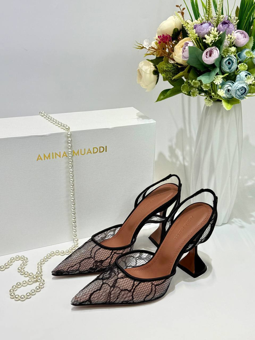 Босоножки Amina Muaddi