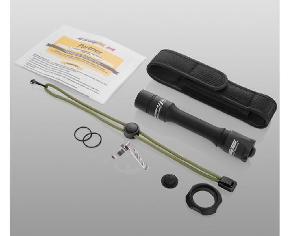 Фонарь Armytek Partner A2 v3 / XP-L Теплый / 650 лм / TIR 20°:80° / 2xAA