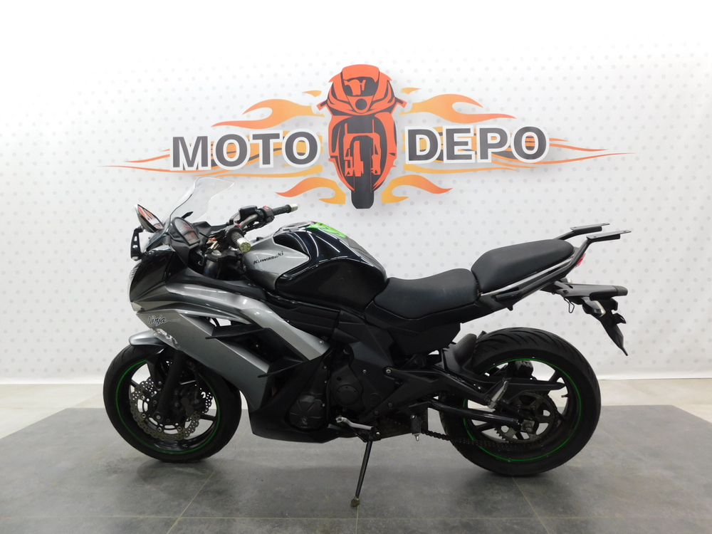 Kawasaki Ninja 400 038402