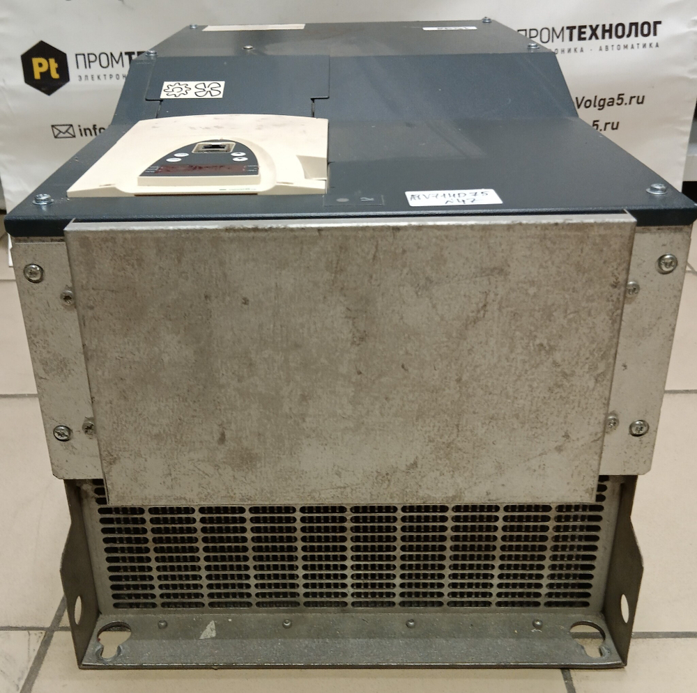 Telemecanique ATV71HD75N4Z б/у