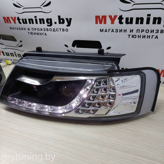 Передние фары VW Passat B5 daylight black