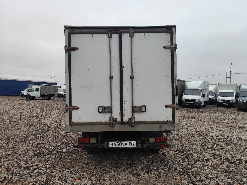 UAZ Profi 236031-911-04 (Рефрижератор, Бензин/Газ, 2,7 л, 150 л.с.)