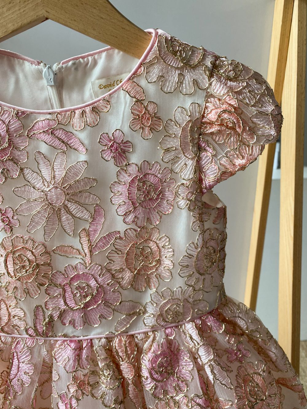 Новое платье David Charles, 98