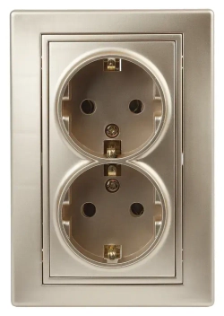 Розетка Intro Plano 1-205-04 с заземлением двойная 2X2P+E Schuko 16А-250В IP20 скрытой установки шампань