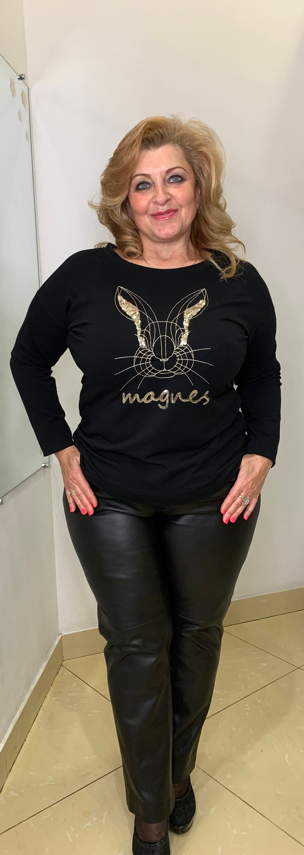 Черная коттоновая толстовка-блузон с "зайчиком"