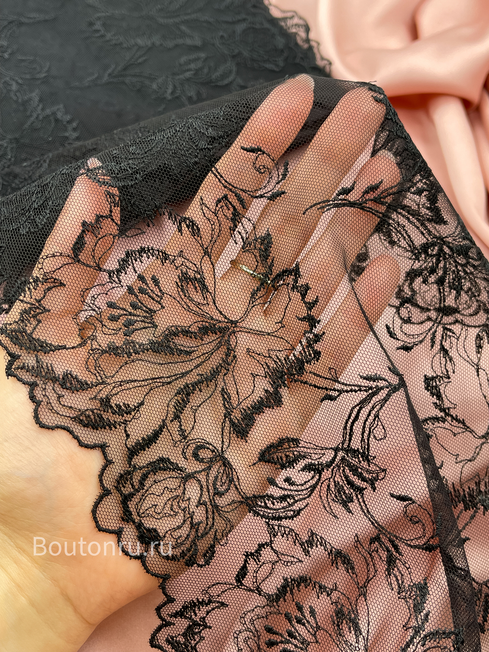 Кружево черное с цветами