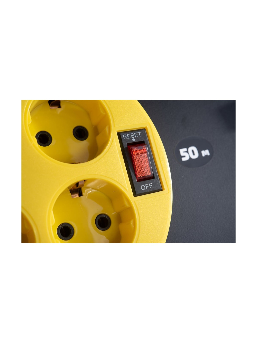 Силовой удлинитель на катушке Inforce 4 гнезда, с/з КГт 3х2,5 16A 50м IP44 GRANITE ZG 09-15-04