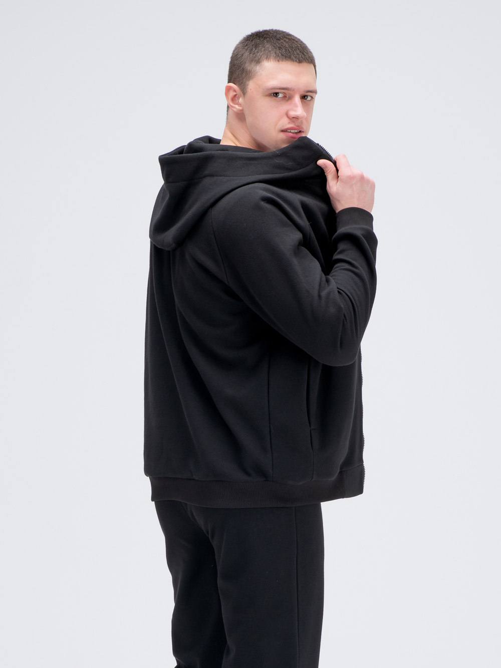 Толстовка на молнии с капюшоном теплая. Уголь