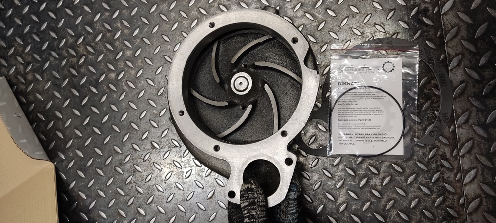 Водяной насос 352-0205 (293-0818)