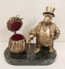 Денежный крот-банкир из бронзы