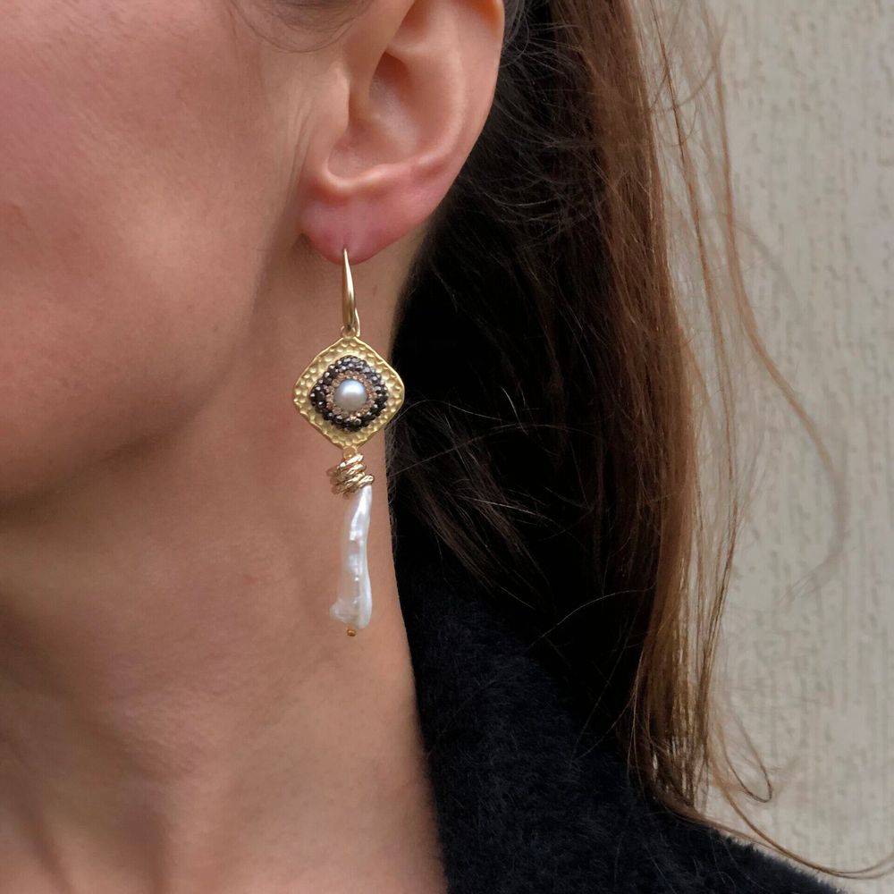 Серьги с длинной овальной жемчужиной с кристаллами и жемчугом, Италия