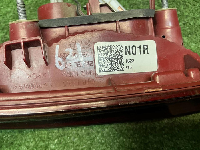 Фонарь правый внутренний Hyundai Santa Fe 4 20-24