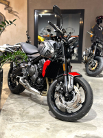 Triumph Trident 660 Gray