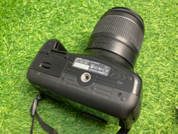 Canon 1100D kit 18-55mm 3.5-5.6 III 70.000 кадров