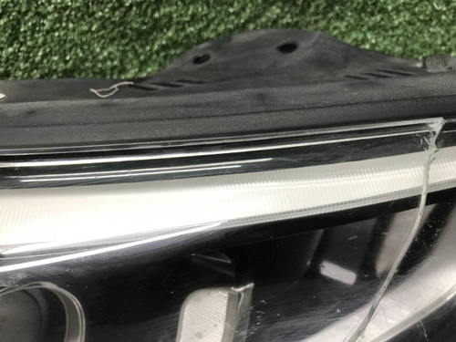 Битая Фара правая Hyundai Santa Fe 3 15-18 Ксенон