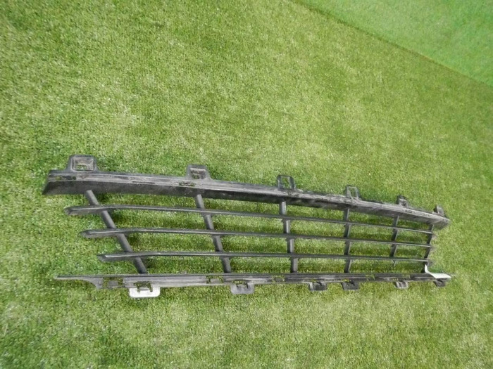 Решетка переднего бампера BMW 3er G20 (2018-2022)