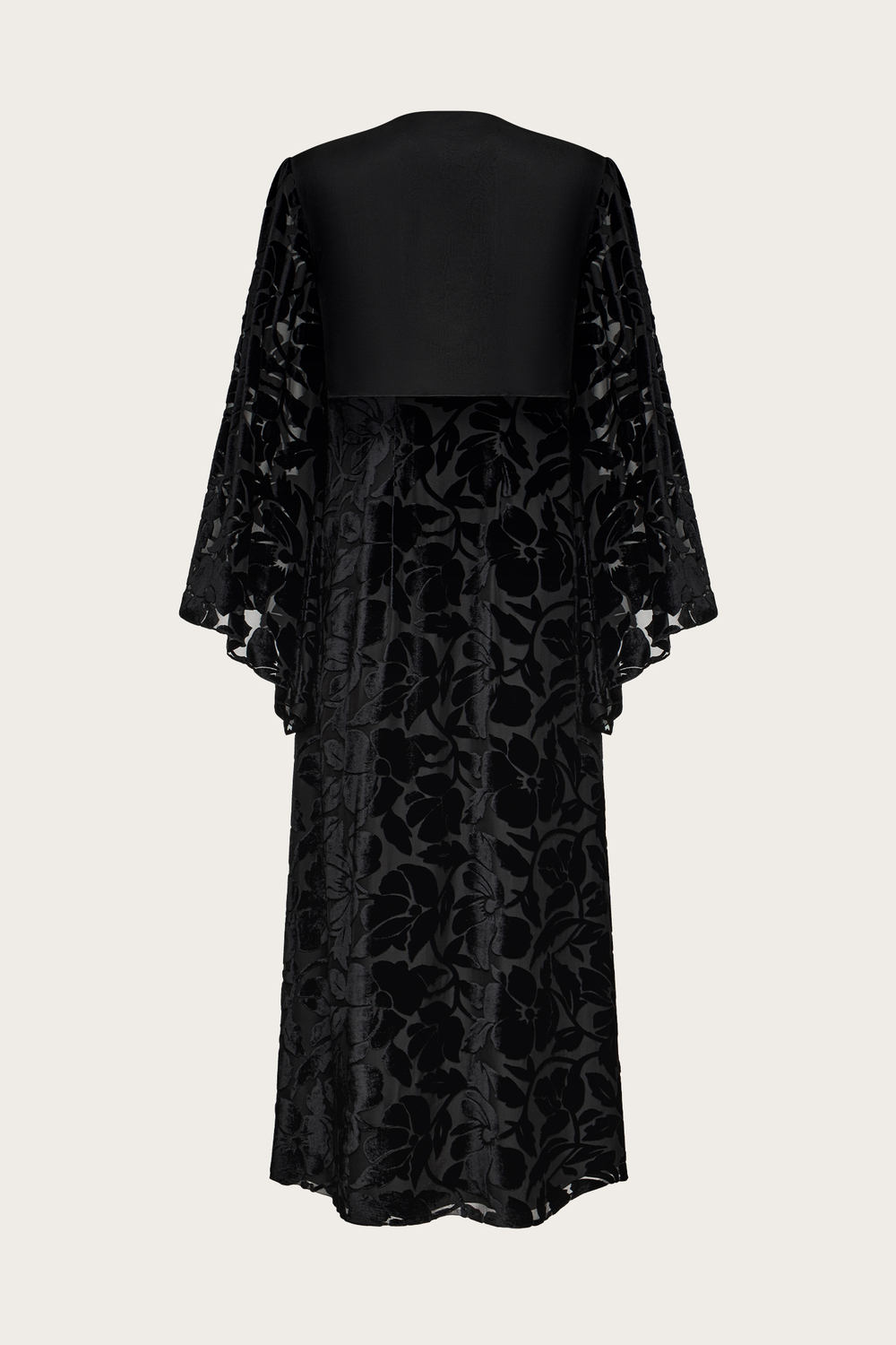 Платье из шелкового панбархата с авторской вышивкой