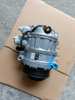 Компрессор кондиционера Mercedes-Benz R320 R350 ML350