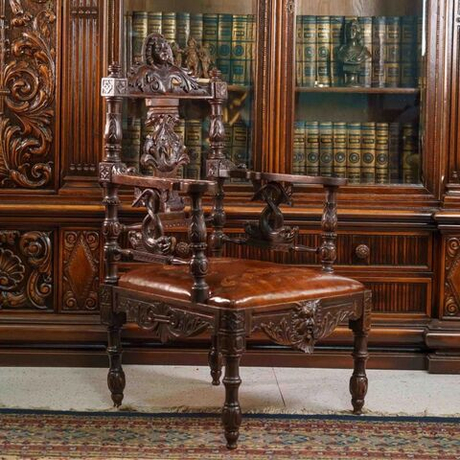 Винтаж: Кресло в стиле Ренессанс