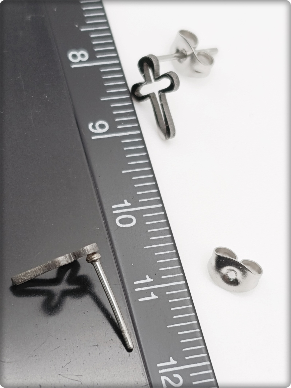 Серьги гвоздики пуссеты "Крестики" медсталь.