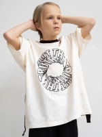 Белая футболка для мальчика в школу