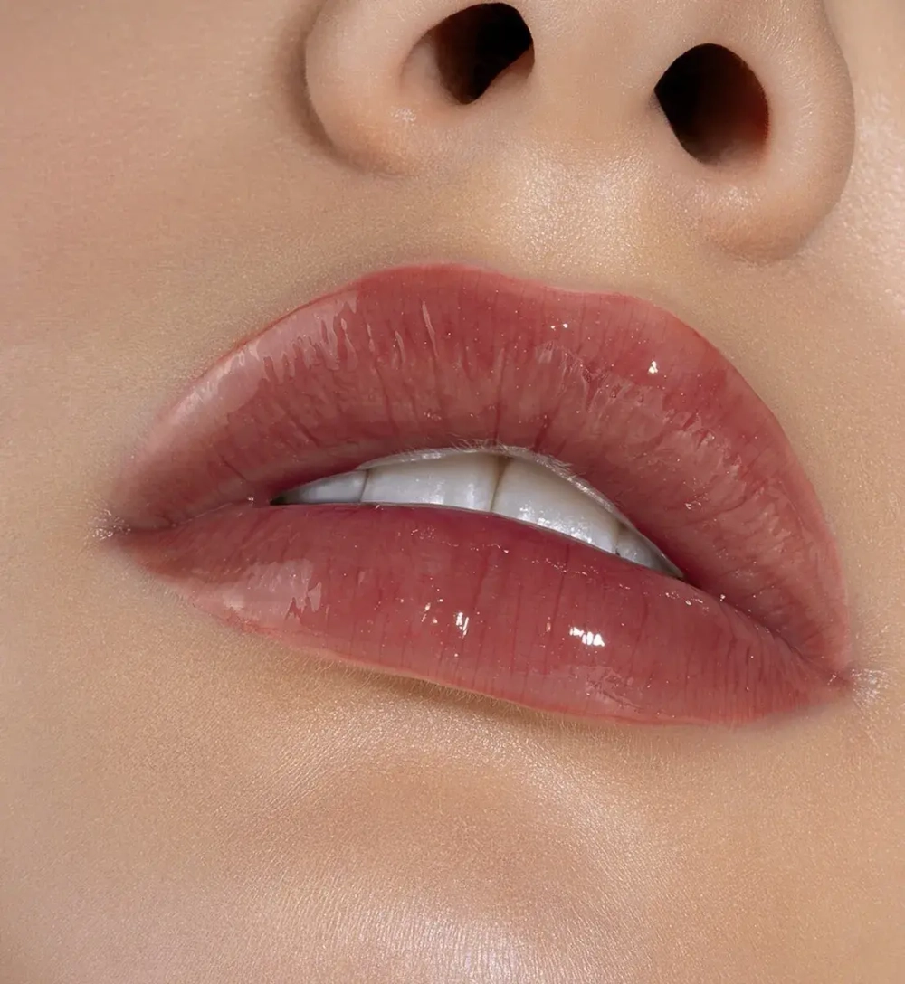 Блеск для губ LuxVisage Icon lips glossy volume 3,4 гр