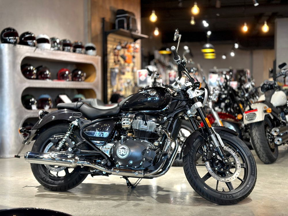 Royal Enfield Super Meteor 650 Interstellar Green (Mid)