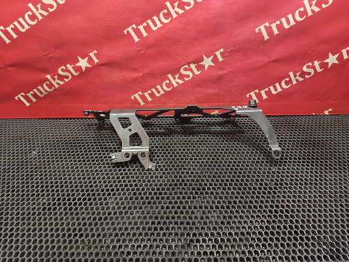 Кронштейн проводки двигателя 2020г.