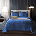 Велюровое покрывало в клетку и две наволочки OVL020