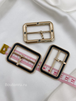 Пряжка золотая с черной вставкой
