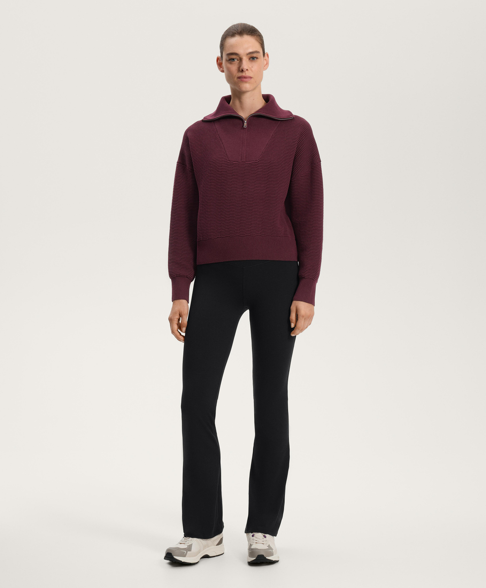 Oysho Вязаный свитер с молнией структурной вязки, темно-гранатовый